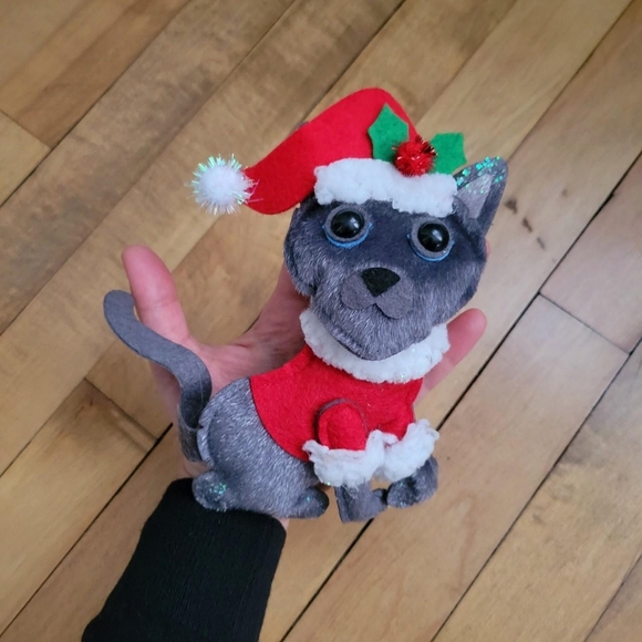 Christmas Cat Ugly Sweater Pin - Picture 4 of 5